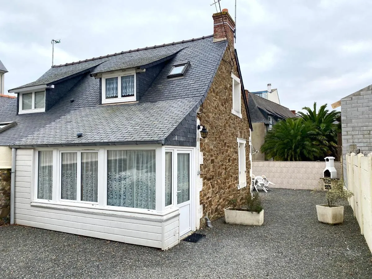 Maisonnette A 150M Du Centre-Ville Et Des Commerces A Perros-Guirec - Ref 922